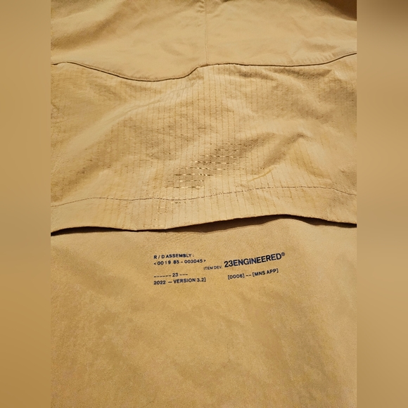 23 Jordan Engineered Statement Jacket mens - Picture 7 of 9